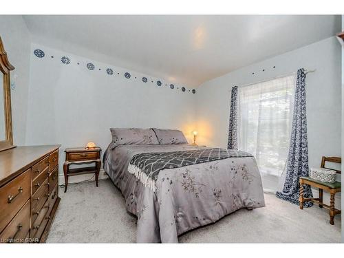 227 Eagle Street S, Cambridge, ON - Indoor Photo Showing Bedroom