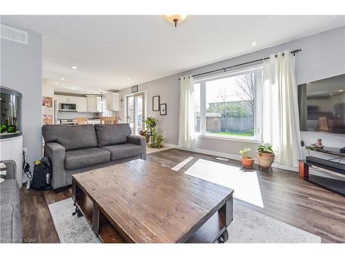 75 Walser Street, Elora, ON - Indoor Photo Showing Living Room