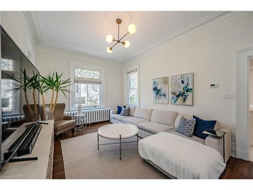 138 Dublin Street N, Guelph, ON - Indoor Photo Showing Dining Room