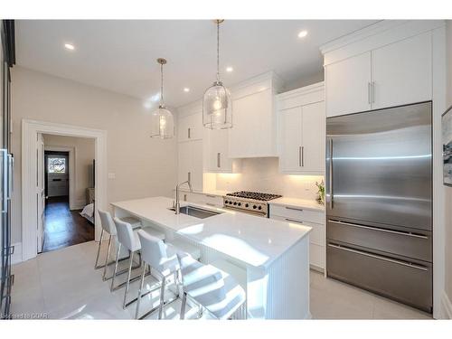 138 Dublin Street N, Guelph, ON - Indoor Photo Showing Kitchen With Upgraded Kitchen