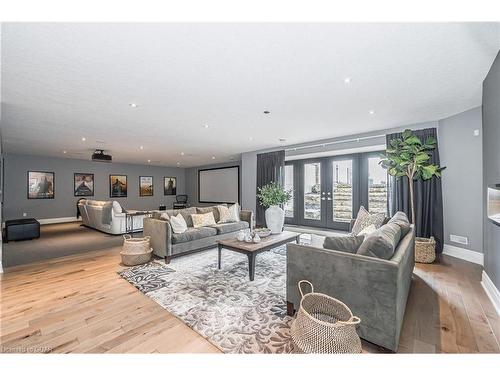 11 Hartfield Drive, Guelph/Eramosa, ON - Indoor Photo Showing Living Room