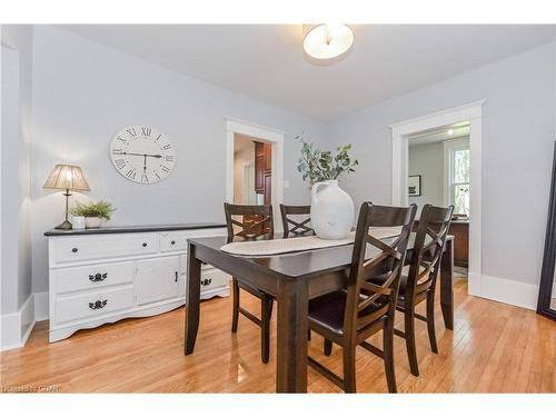 129 Garafraxa Street E, Fergus, ON - Indoor Photo Showing Dining Room