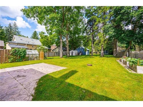 129 Garafraxa Street E, Fergus, ON - Outdoor With Backyard