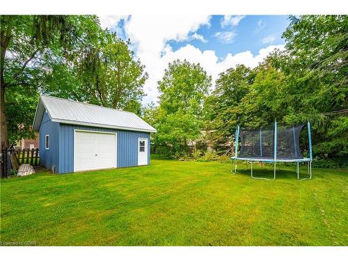 129 Garafraxa Street E, Fergus, ON - Outdoor With Backyard