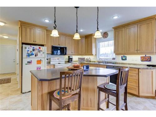 242073 Concession 2-3 Road, Grand Valley, ON - Indoor Photo Showing Kitchen