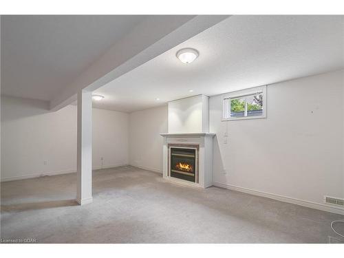 40 Spencer Crescent, Guelph, ON - Indoor With Fireplace