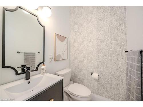 108 Lovett Lane, Guelph, ON - Indoor Photo Showing Bathroom