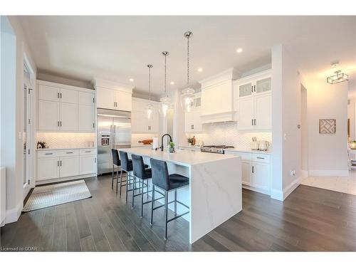 108 Lovett Lane, Guelph, ON - Indoor Photo Showing Kitchen With Upgraded Kitchen