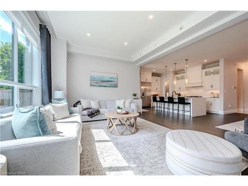 108 Lovett Lane, Guelph, ON - Indoor Photo Showing Living Room