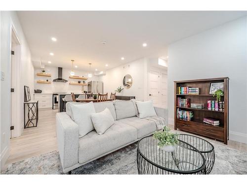 108 Lovett Lane, Guelph, ON - Indoor Photo Showing Living Room