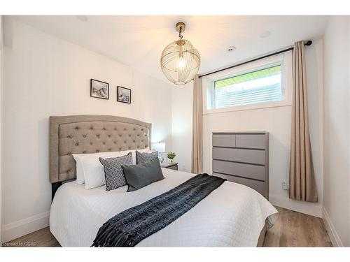 108 Lovett Lane, Guelph, ON - Indoor Photo Showing Bedroom