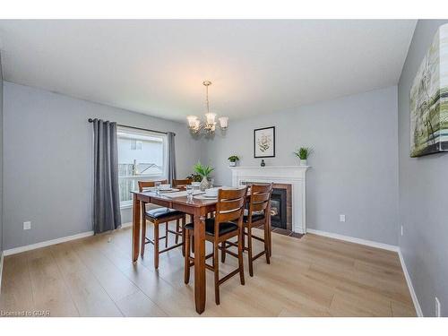 47 Hagan Avenue, Guelph, ON - Indoor Photo Showing Dining Room