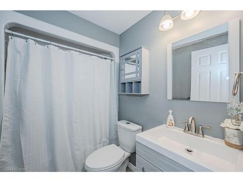 47 Hagan Avenue, Guelph, ON - Indoor Photo Showing Bathroom