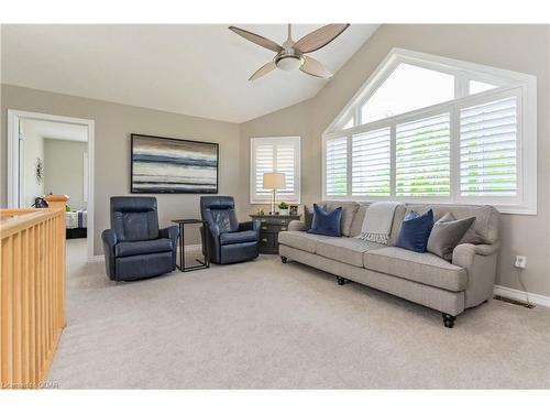 487 Anderson Street S, Fergus, ON - Indoor Photo Showing Living Room