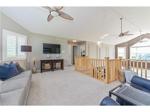 487 Anderson Street S, Fergus, ON - Indoor Photo Showing Living Room