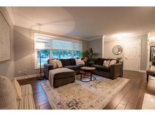 65 Kensington Street, Guelph, ON - Indoor Photo Showing Living Room