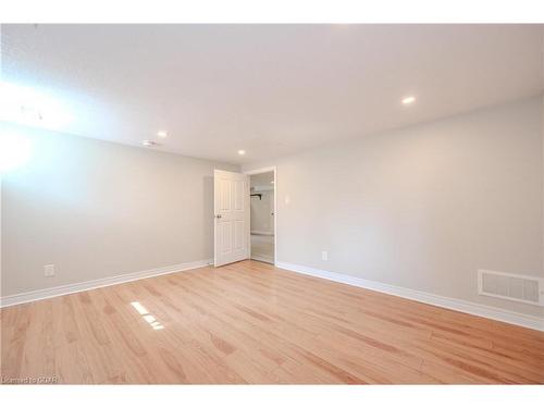 208 Delhi Street, Guelph, ON - Indoor Photo Showing Other Room