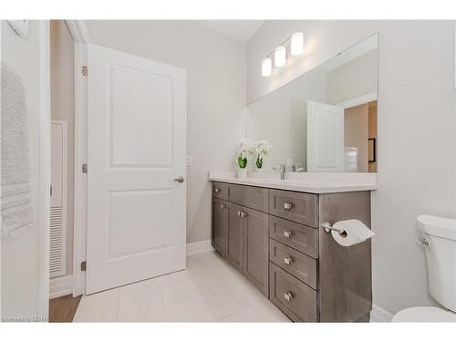 1109-1880 Gordon Street, Guelph, ON - Indoor Photo Showing Bathroom