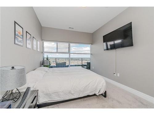 1109-1880 Gordon Street, Guelph, ON - Indoor Photo Showing Bedroom