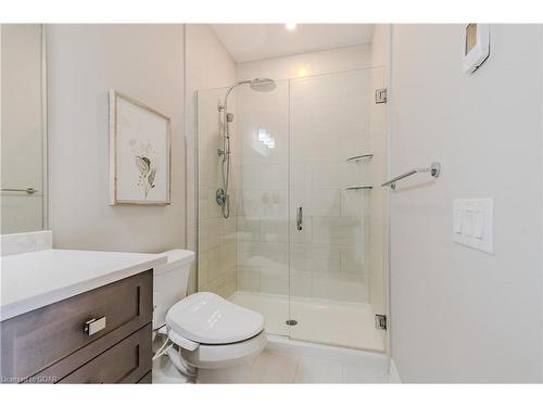 1109-1880 Gordon Street, Guelph, ON - Indoor Photo Showing Bathroom