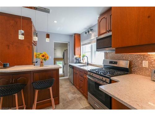 314 Paisley Road, Guelph, ON - Indoor Photo Showing Kitchen