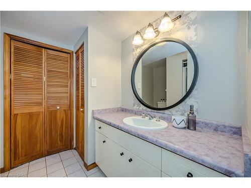 4 Blackbird Crescent, Guelph, ON - Indoor Photo Showing Bathroom