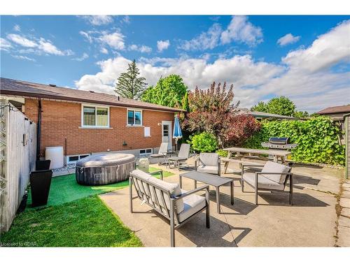 4 Blackbird Crescent, Guelph, ON - Outdoor