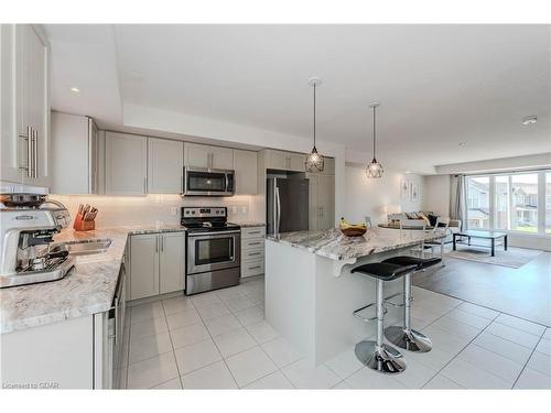 168 Law Drive, Guelph, ON - Indoor Photo Showing Kitchen With Upgraded Kitchen