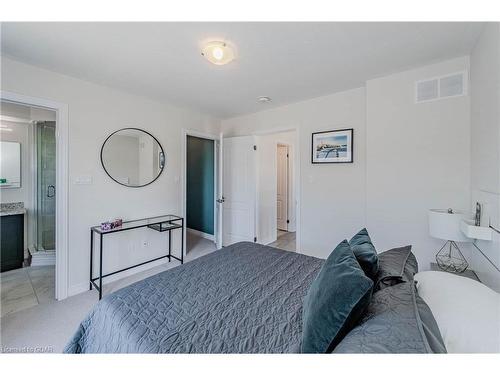 168 Law Drive, Guelph, ON - Indoor Photo Showing Bedroom