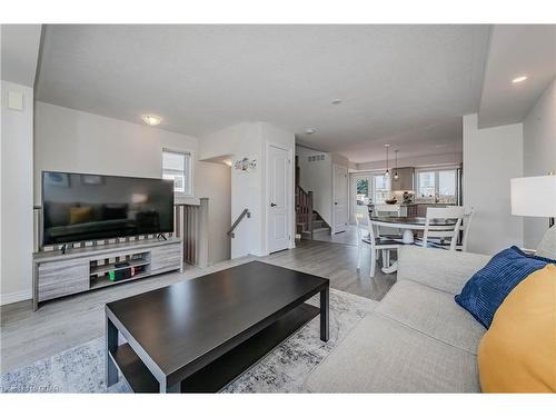 168 Law Drive, Guelph, ON - Indoor Photo Showing Living Room