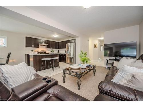 12 Summerfield Drive, Guelph, ON - Indoor Photo Showing Living Room