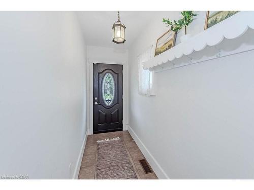 100 Hayes Avenue, Guelph, ON - Indoor Photo Showing Other Room