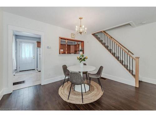 100 Hayes Avenue, Guelph, ON - Indoor Photo Showing Dining Room