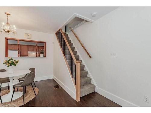 100 Hayes Avenue, Guelph, ON - Indoor Photo Showing Dining Room