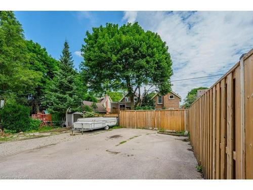 100 Hayes Avenue, Guelph, ON - Outdoor