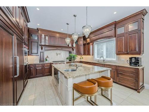 172 Niska Road, Guelph, ON - Indoor Photo Showing Kitchen With Upgraded Kitchen