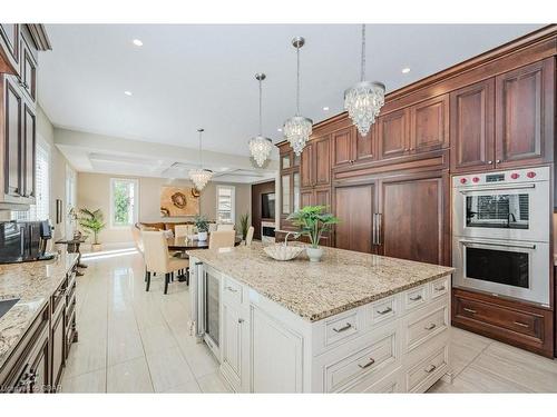 172 Niska Road, Guelph, ON - Indoor Photo Showing Kitchen With Upgraded Kitchen