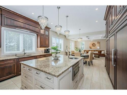 172 Niska Road, Guelph, ON - Indoor Photo Showing Kitchen With Upgraded Kitchen