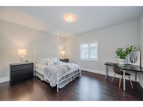 172 Niska Road, Guelph, ON - Indoor Photo Showing Bedroom