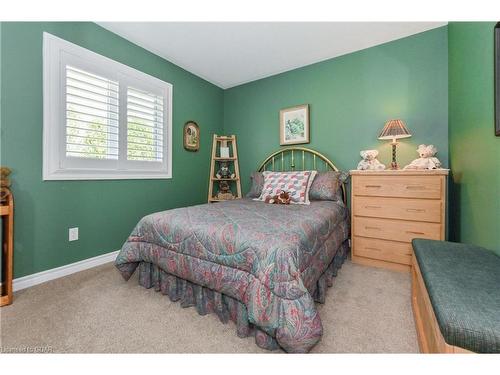 489 St Andrew Street E, Fergus, ON - Indoor Photo Showing Bedroom