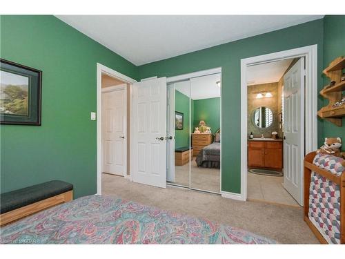 489 St Andrew Street E, Fergus, ON - Indoor Photo Showing Bedroom