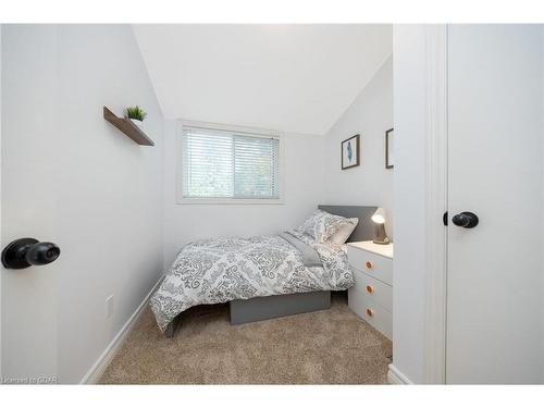 116 Gowan Street, Rockwood, ON - Indoor Photo Showing Bedroom