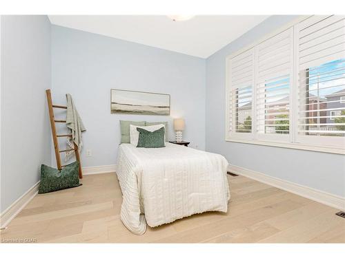 396 Four Mile Creek Road, Niagara-On-The-Lake, ON - Indoor Photo Showing Bedroom