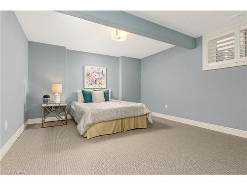 396 Four Mile Creek Road, Niagara-On-The-Lake, ON - Indoor Photo Showing Bedroom