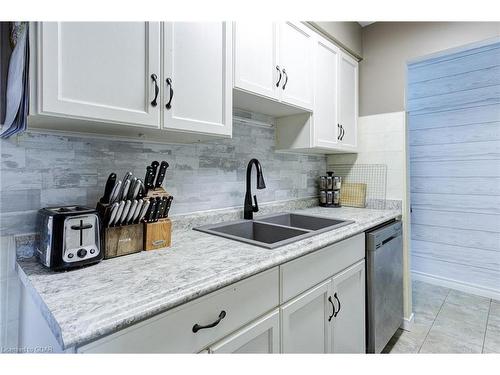 32 Farrell Lane, Arthur, ON - Indoor Photo Showing Kitchen With Double Sink With Upgraded Kitchen