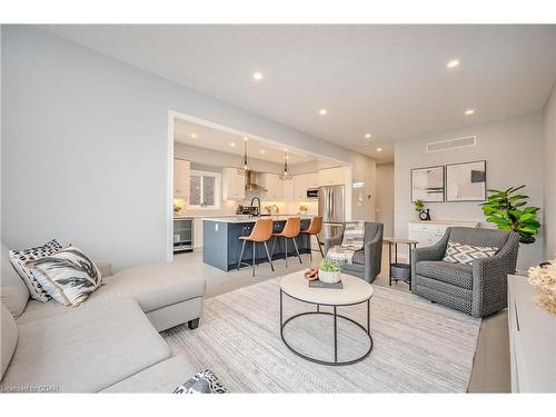 56 Keating Street, Guelph, ON - Indoor Photo Showing Living Room