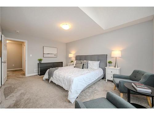 56 Keating Street, Guelph, ON - Indoor Photo Showing Bedroom