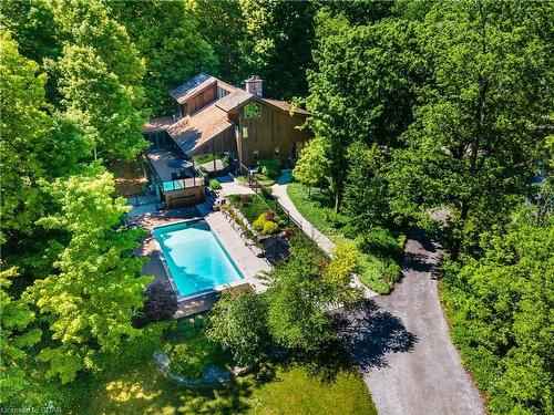 1845 Woodhull Road, London, ON - Outdoor With In Ground Pool