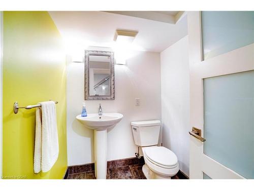 1845 Woodhull Road, London, ON - Indoor Photo Showing Bathroom