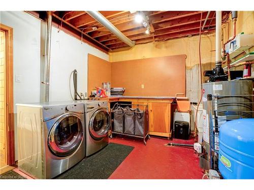 1845 Woodhull Road, London, ON - Indoor Photo Showing Laundry Room